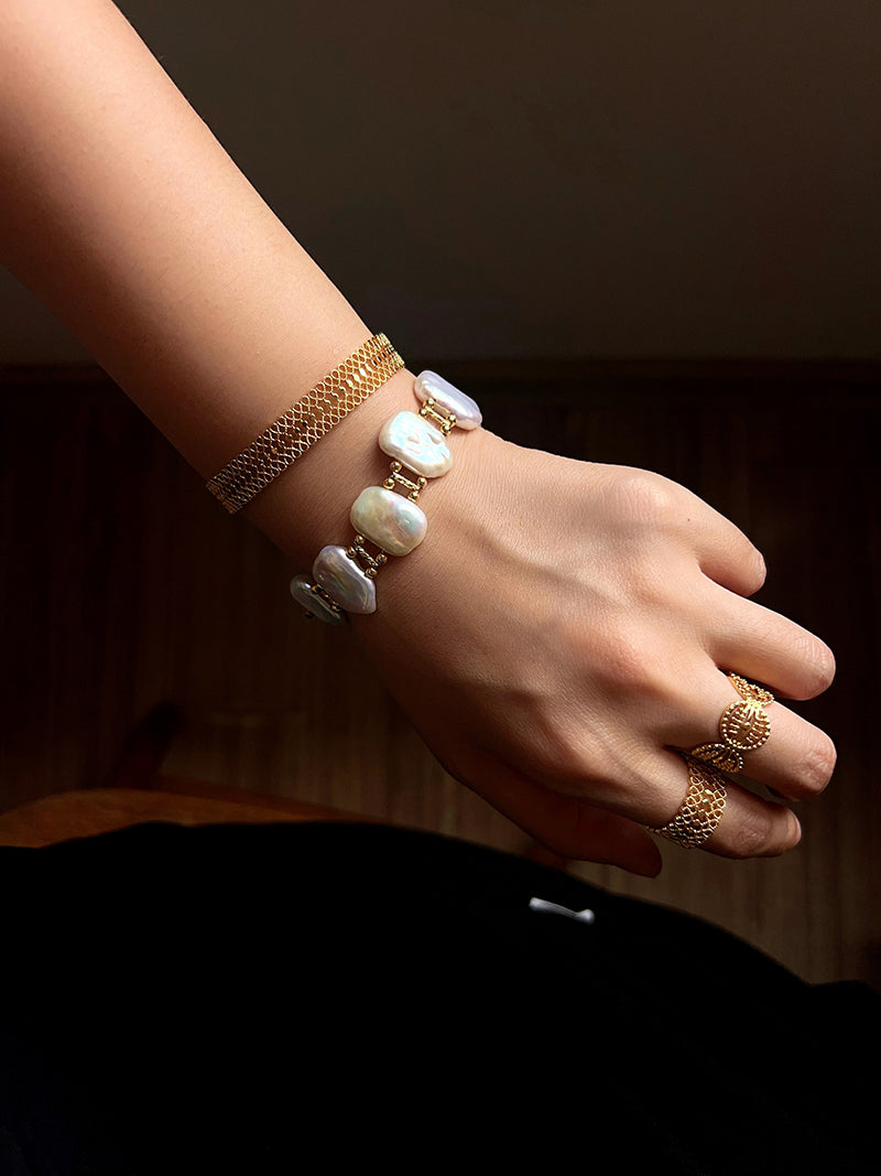 Vintage Baroque Pearl Bracelet – 18K Gold Plated Freshwater Pearl Statement Bracelet