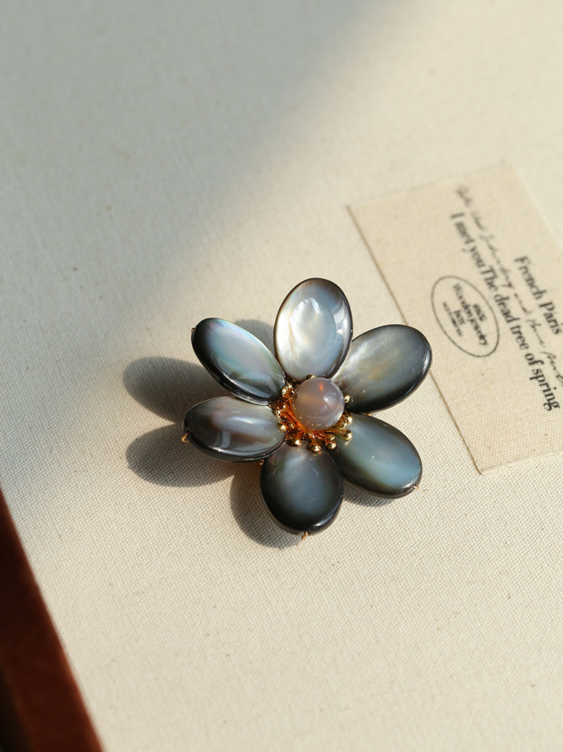 Natural Pearl & Shell Flower Brooch, Baroque Pearl Floral Pin, Vintage Gold Plated Brooch for Women, French Inspired Sculptural Jewelry Accessory