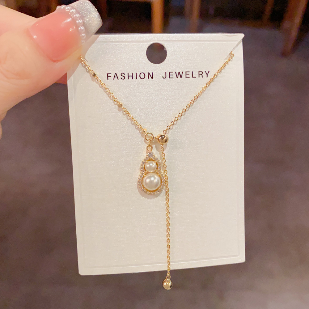 Y Pearl Necklace – Elegant Double Pearl Pendant