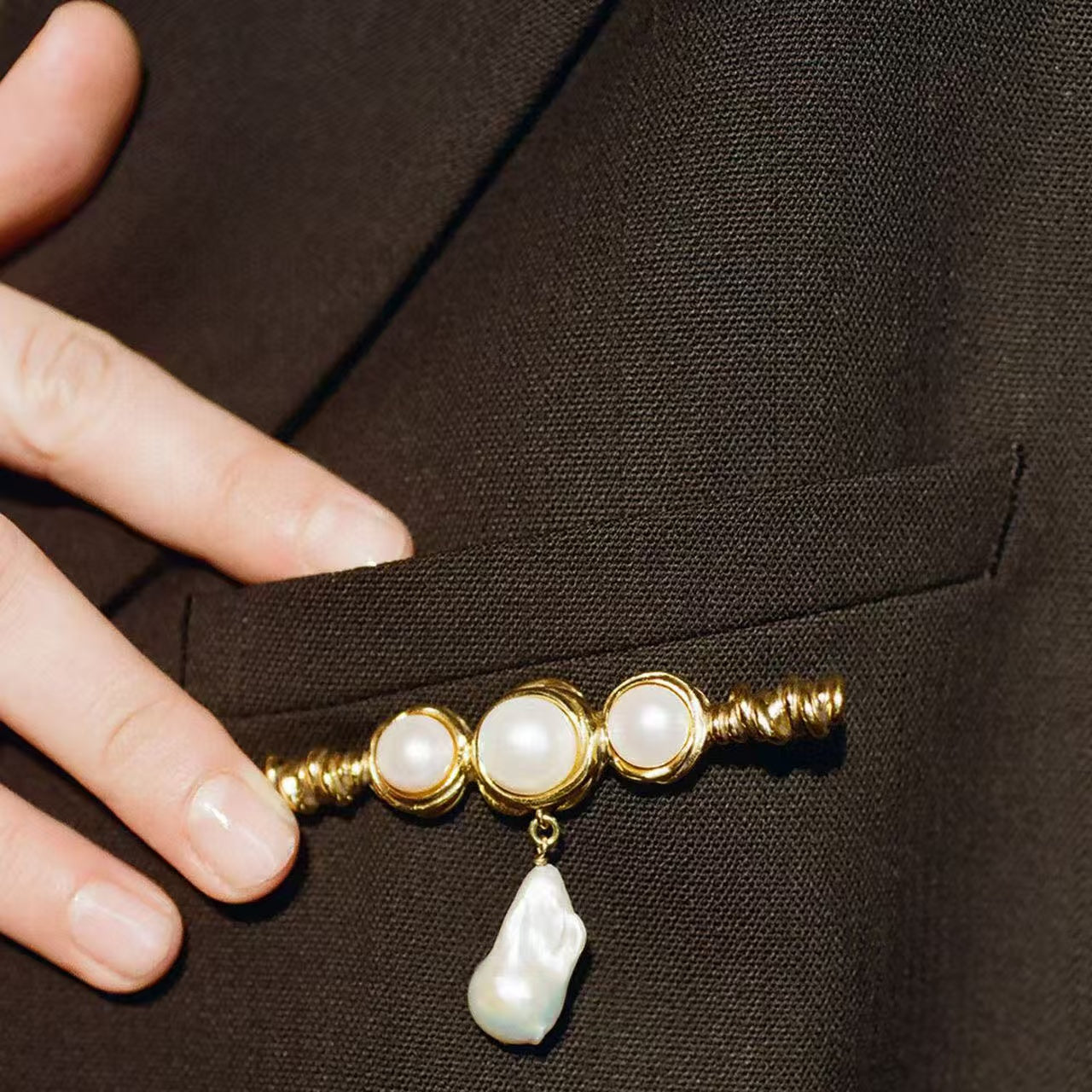 Natural Baroque Pearl Brooch | Freshwater Pearl Drop Pin Jewelry