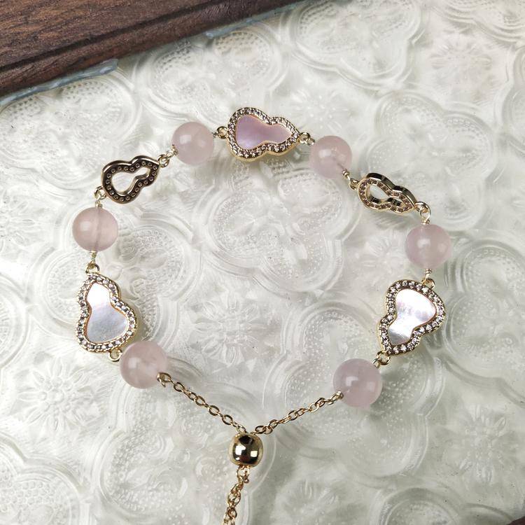 Natural Crystal Gourd Bracelet with Heart Mother-of-Pearl Clasp & Y Chain Drop, Rose Quartz Red Agate Amethyst Gemstone Bead Bracelet, Vintage Light Luxury Jewelry