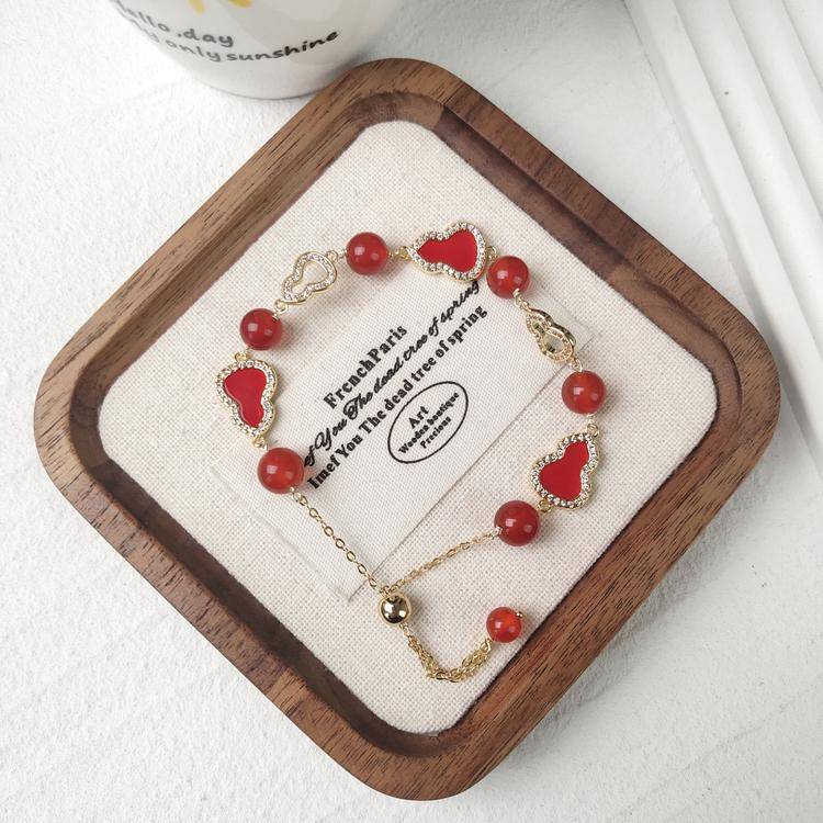Natural Crystal Gourd Bracelet with Heart Mother-of-Pearl Clasp & Y Chain Drop, Rose Quartz Red Agate Amethyst Gemstone Bead Bracelet, Vintage Light Luxury Jewelry