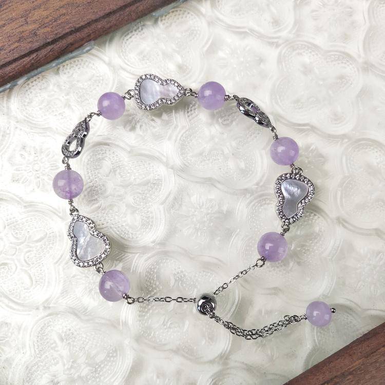 Natural Crystal Gourd Bracelet with Heart Mother-of-Pearl Clasp & Y Chain Drop, Rose Quartz Red Agate Amethyst Gemstone Bead Bracelet, Vintage Light Luxury Jewelry