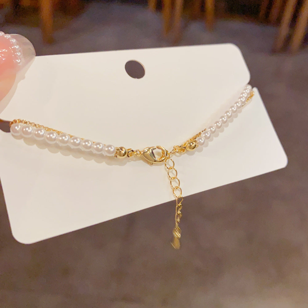 Close-up of the 16cm main chain and 4cm extension chain