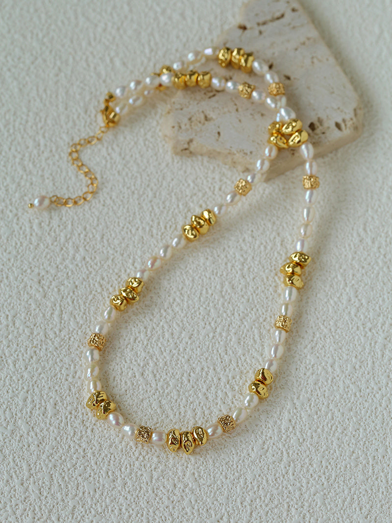 18K Gold Plated Freshwater Pearl & Hammered Bead Necklace | Minimalist Vintage Collar Necklace