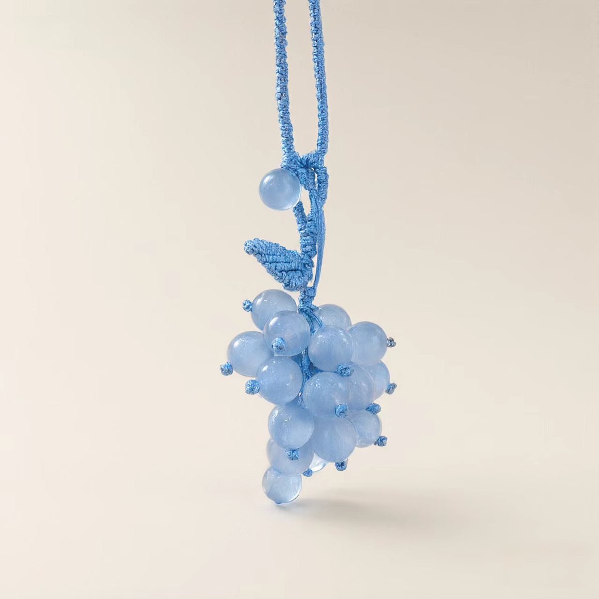 Cute resin grape pendant for handbag decoration