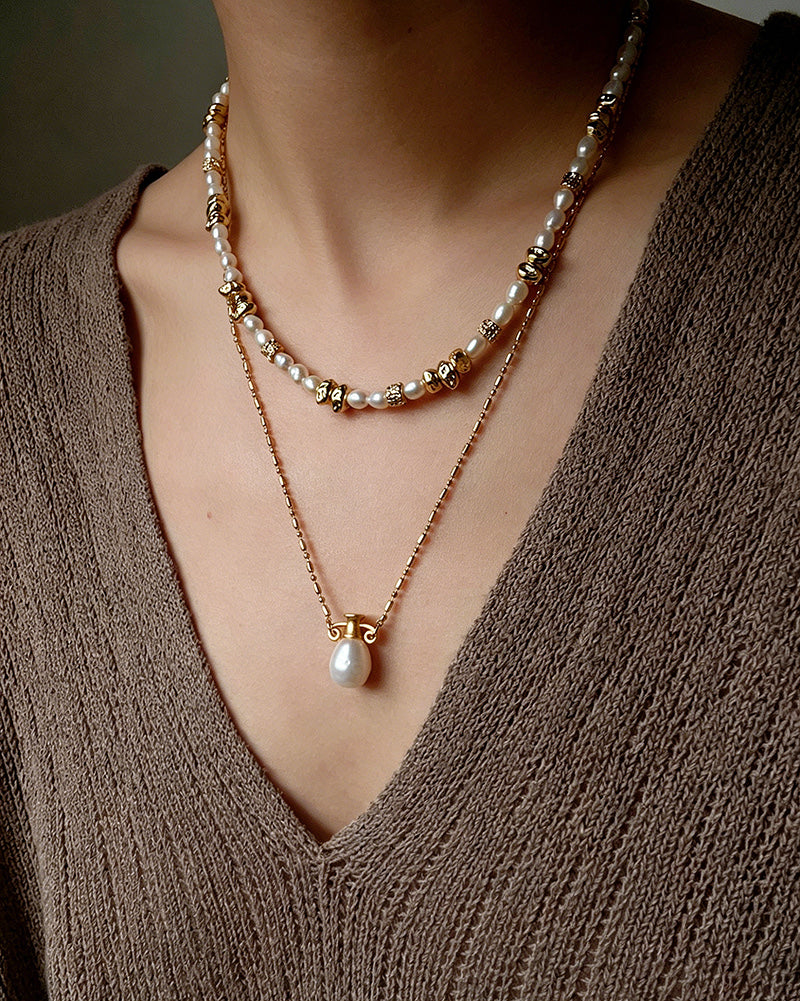 18K Gold Plated Freshwater Pearl & Hammered Bead Necklace | Minimalist Vintage Collar Necklace