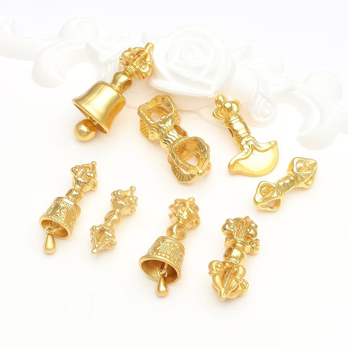 pendants: vajra, bell and back cloud 